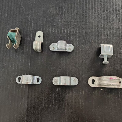 Goede prijs Grade 3 EMT Clip Half Pipe Clamp gegalvaniseerd metaal voor elektrische buis online